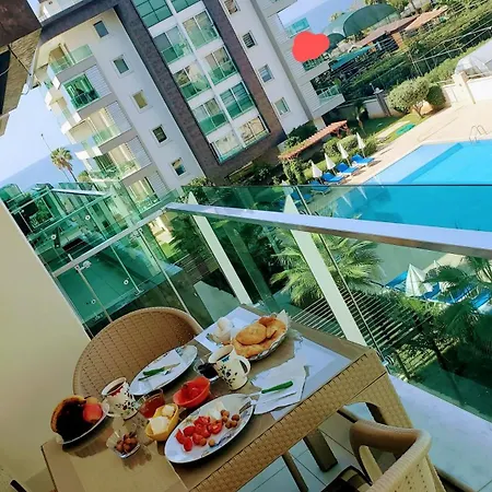 Apartment Kestel Moda Marine *